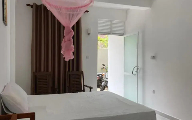 senarathna guest house