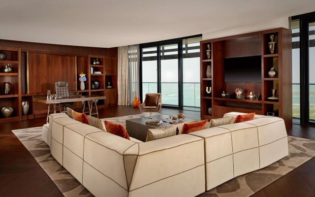 Grand Hyatt Abu Dhabi Hotel And Residences Emirates Pearl