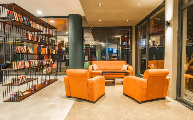 Kleopatra Tower Suite Hotel