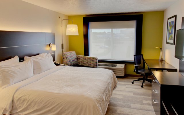 Holiday Inn Express Hotel & Suites Le Mars, an IHG Hotel