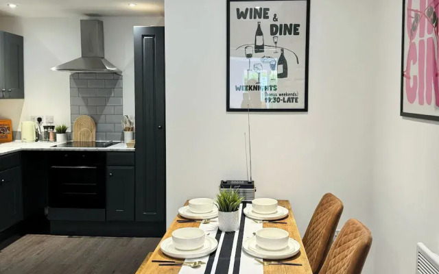 Modern 1-bed Apartment - Sleeps 4 & Central Links