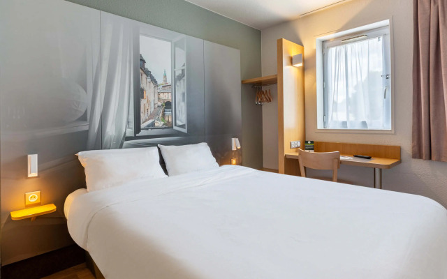 B&B Hotel Chartres Le Coudray