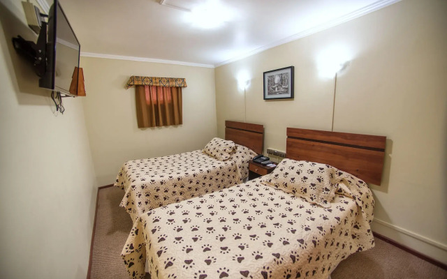 Hotel Sahara Inn