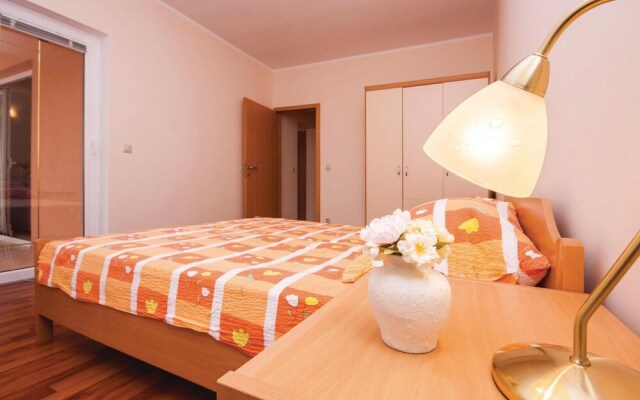 Amazing Home in Vodice With Wifi and 4 Bedrooms
