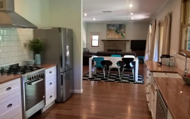 Beechworth Cedar Cottages