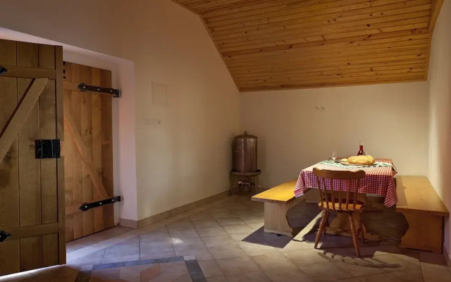 Vineyard cottage Ucman