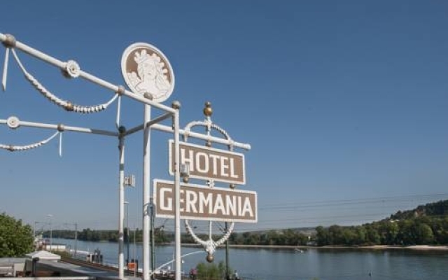 Hajo's Germania Lodge & Irish Pub