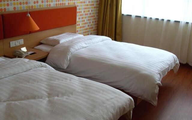 Home Inn- Tengchong Dongfang Road Branch