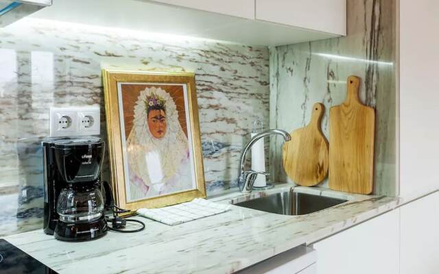 Boutique Rentals - Republica's Garden Studio with views