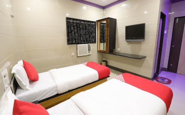 OYO 10697 Hotel Suraj Inn