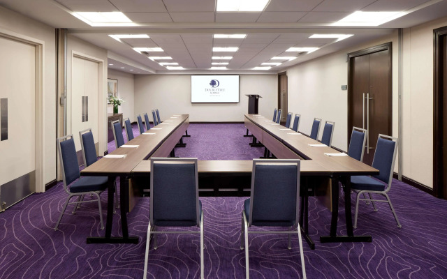 DoubleTree by Hilton Montreal