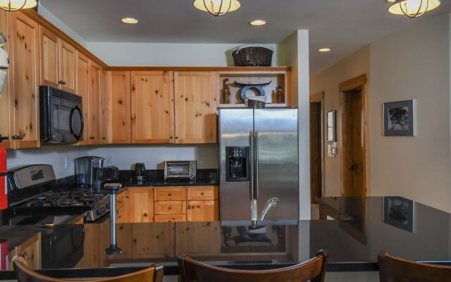 Ski Chalet 4 Bedroom Townhome