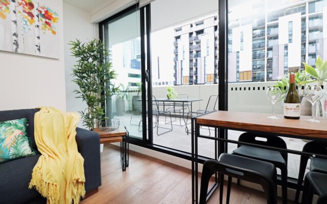 Urban Eden in South Yarra - Rejuvenate Stays