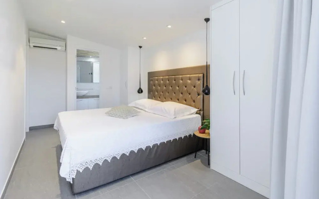 Villa Stone Pearl