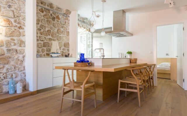 Hedera Estate, Hedera A6 - Breakfast Included