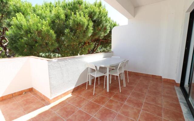 Green paradise T2 apartment with pool