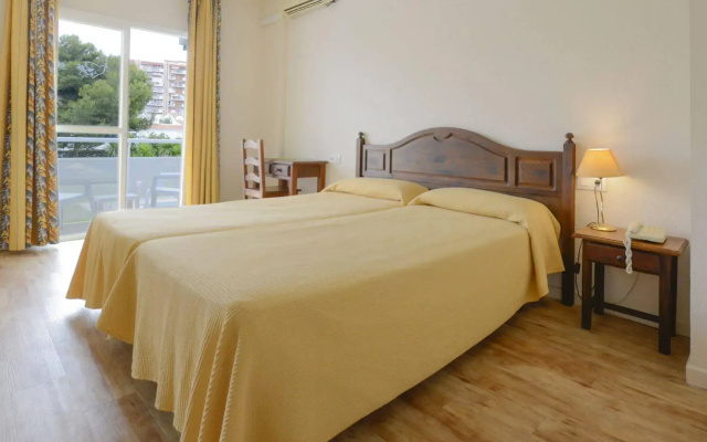 Hotel San Fermín by Dorobe