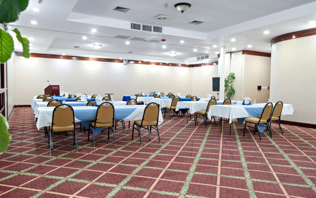 Best Western Plus Belize Biltmore Plaza