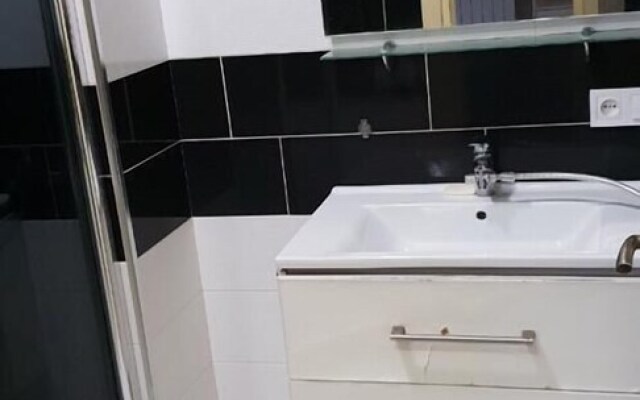 Апартаменты на ул. Канделаки