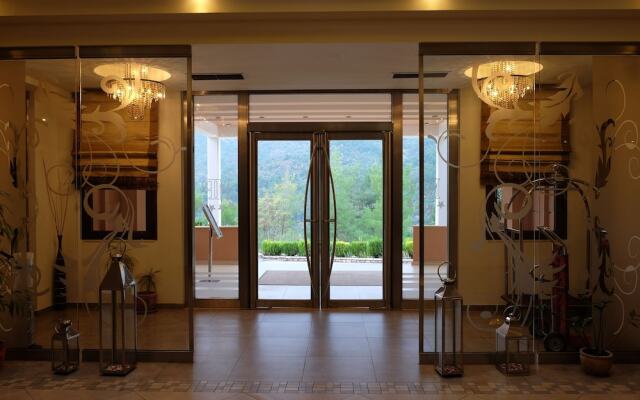 Mouzaki Palace Hotel & Spa