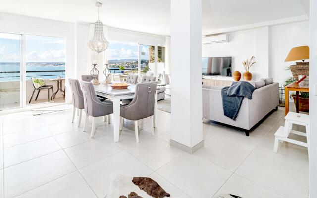 Modern Beachside Apartment in Estepona