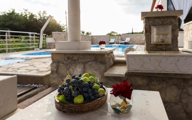 Holiday Home Lazuština Paradise