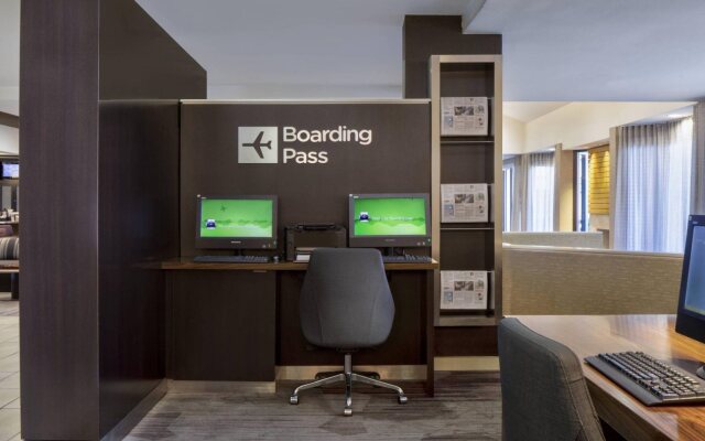 Courtyard by Marriott Dallas Arlington/Entertainment Dist