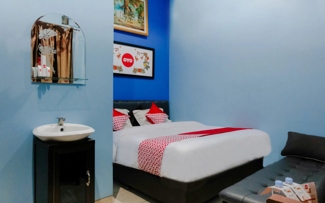 OYO 778 Guest House Amalia Malang