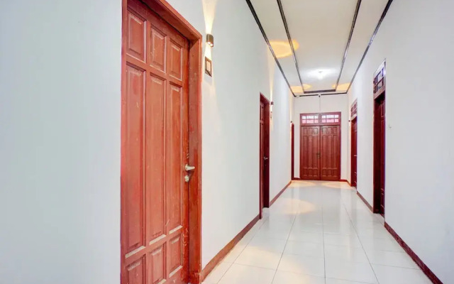 Hotel O Krakatau Near Universitas Muhammadiya Sumatra Utara ( UMSU )