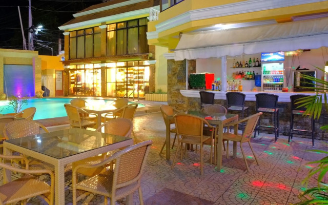 Boracay Holiday Resort