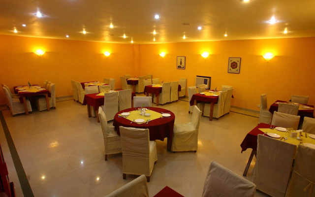 Royal Astoria Hotel