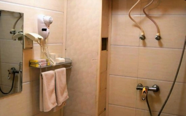 Yijia Express Hotel