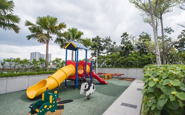 Suria North Kiara 52Hz Homestay