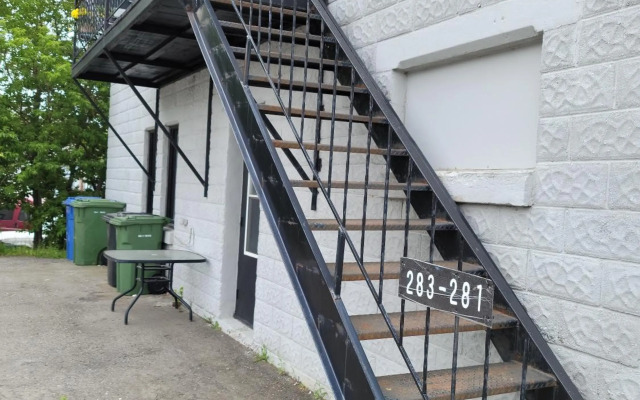 Vibrant apartment in the heart of the town