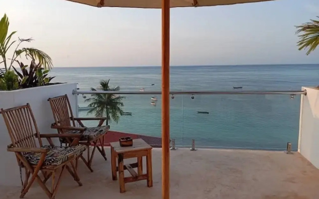 Aluna Beach Apartments