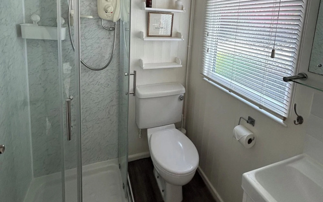 8 Bowling Green Chalets