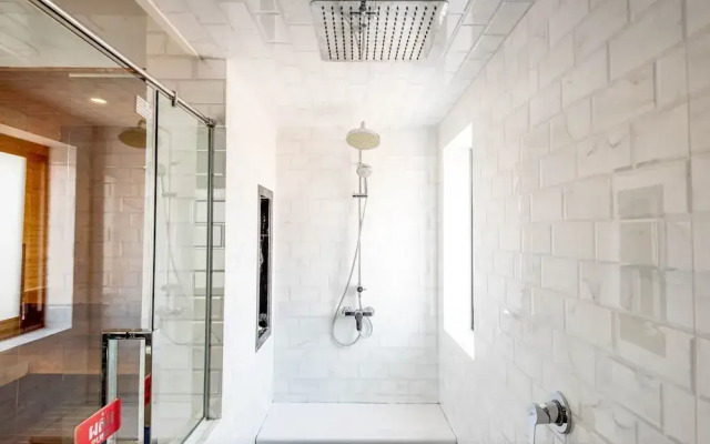 Exquisite Pool Villa B