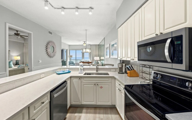 Newly Renovated! Breathtaking Views! Fourth Floor! Pools! Grill! Beach Chairs