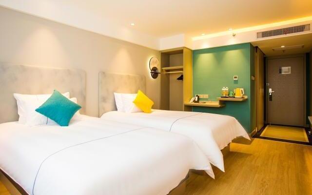 Magnotel Hotel·Shangqiu Minzhu Road High-speed Railway Station