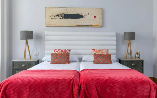 Gran Via 3 by Forever Rentals