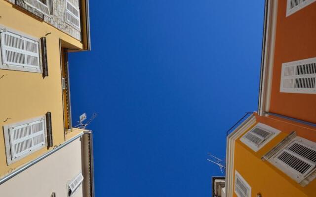 Apartments Tiramola Old Town