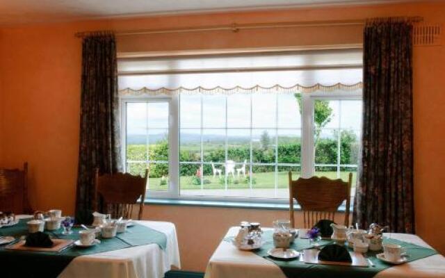 Coolbawn Lodge Farmhouse