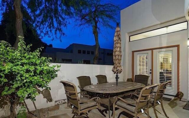 Desert Dreaming By Signature Vacation Rentals