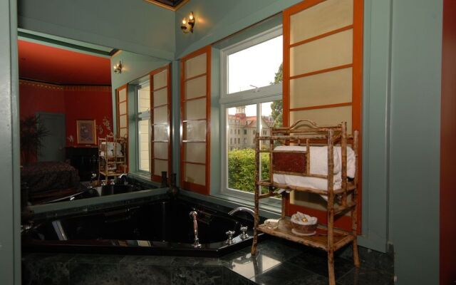 Humboldt House Bed & Breakfast