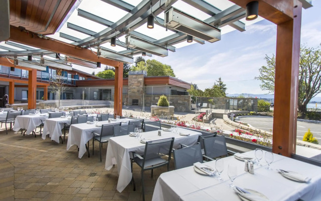 Qualicum Beach Inn