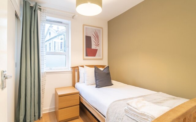 Glasgow Green - Turnball Street