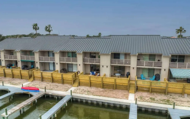 Fisherman Friend! - Coastal Condo - Views Await!