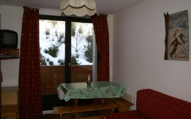 Appartement Le Pleynet, 1 pièce, 3 personnes - FR-1-557A-26