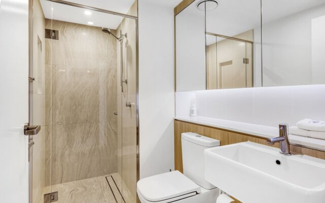 Breeze Apartment 801