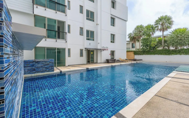 4BR Pool Mountain Views C205